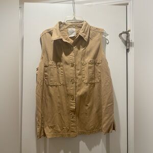 Tan sleeveless button down shirt